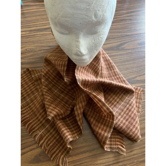 English Village tan brown plaid winter scarf with fringe - Picture 2 of 5